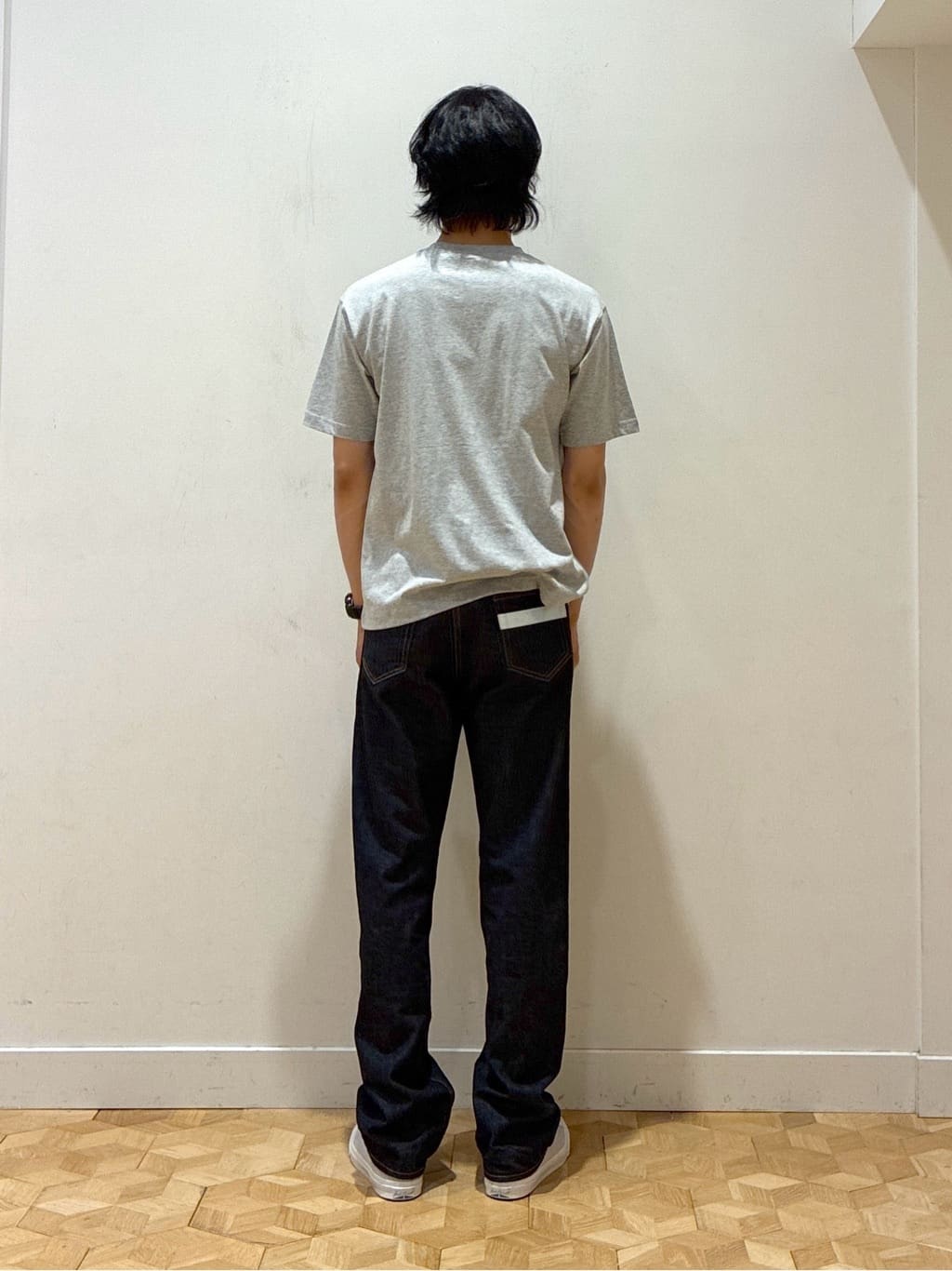 KAZUKIさんの「Dessin｜【洗える】オーガニックコットン ロゴプリントTシャツ」を使ったコーディネート