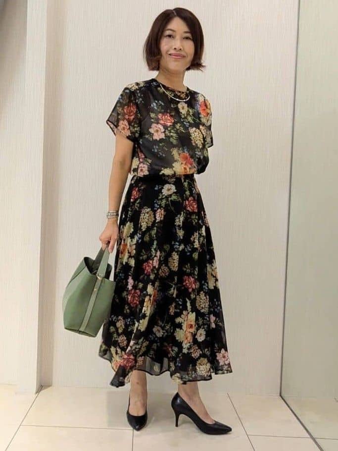 u-macoさんの「UNTITLED｜【ステンレス】カーヴィプレートショートネックレス」を使ったコーディネート
