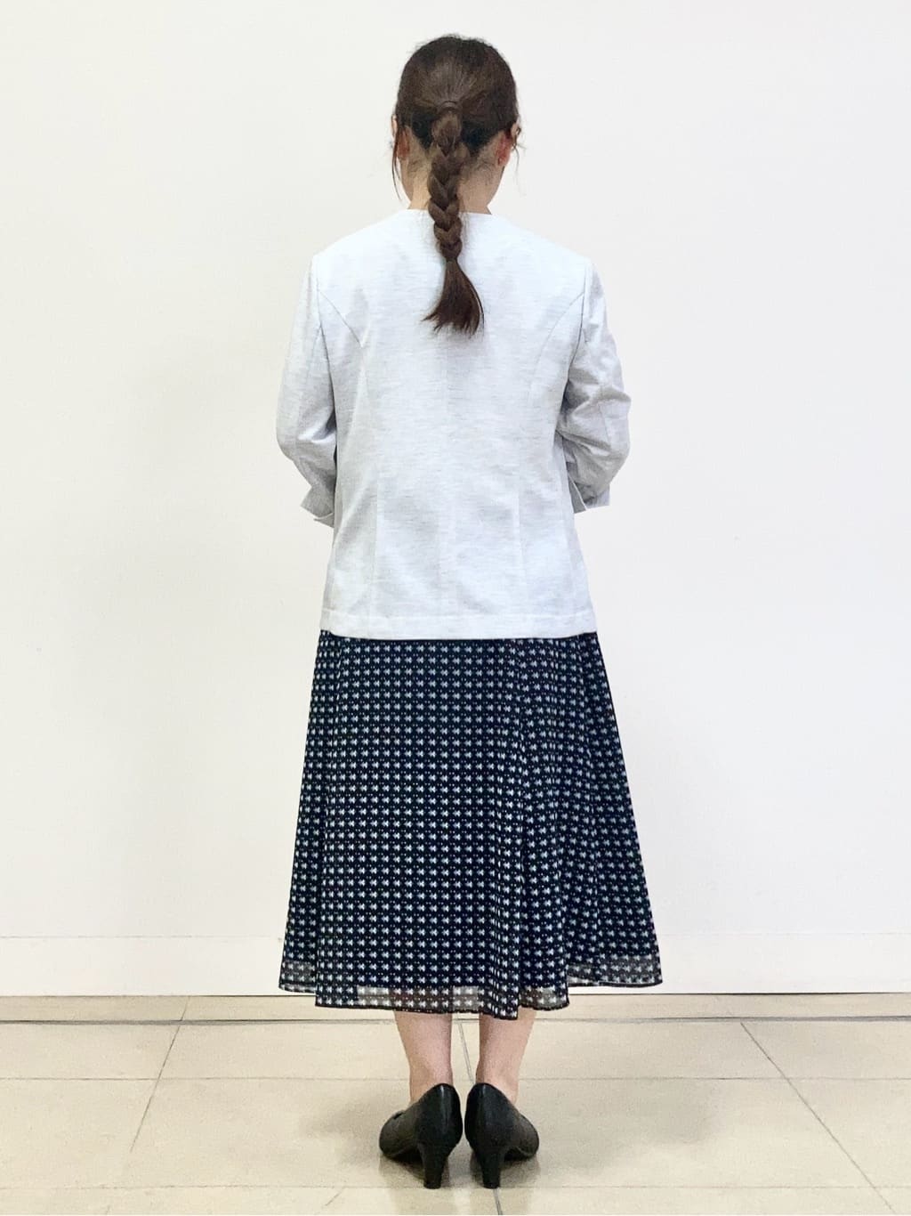 tomominさんの「Reflect｜【インナーにおすすめ◎】シアーネックデザインプルオーバー」を使ったコーディネート