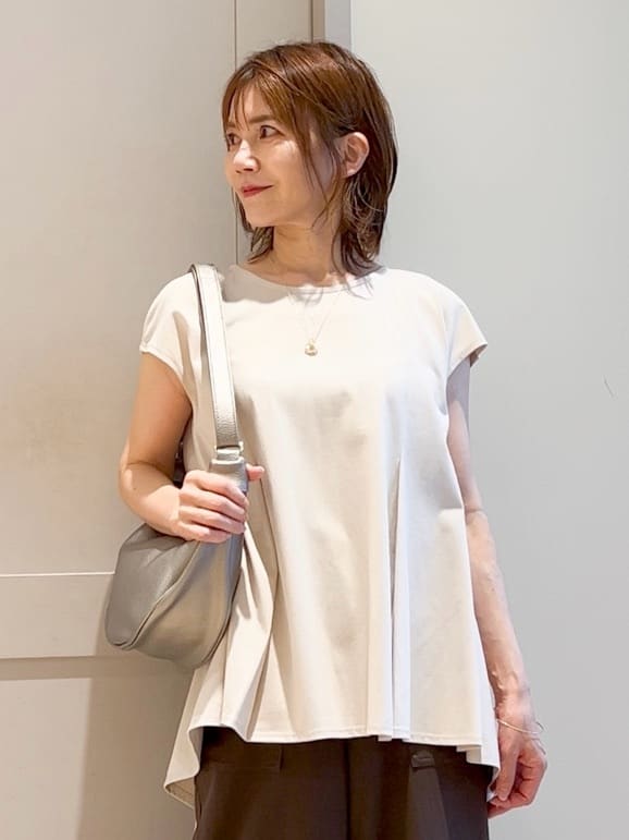 yamakoさんの「grove｜【接触冷感】見た目はきちんと、着心地はらくちん クロップドベイカーパンツ」を使ったコーディネート