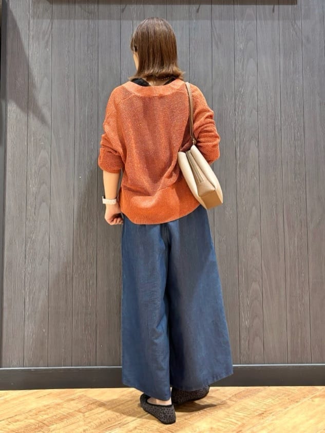 meiさんの「SHOO･LA･RUE｜キラッと光るラメとスパンコールが印象的 メッシュカーディガン」を使ったコーディネート