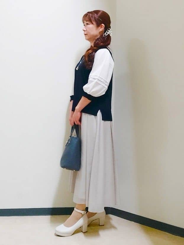 花さんの「Reflect｜【WEB先行カラーあり／手洗い可】ジョーゼットスリーブ&times;ニット」を使ったコーディネート