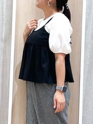 naoさんの「grove｜【2点SET/体型カバー】夏から秋まで着まわせる！プリーツビスチェセットアップ」を使ったコーディネート