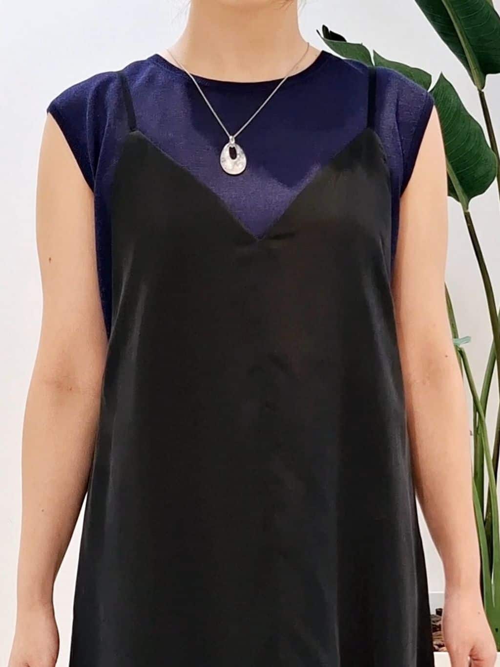 YuKaRiさんの「UNTITLED｜【アンサンブル可/洗える】シアーノースリーブ プルオーバー」を使ったコーディネート