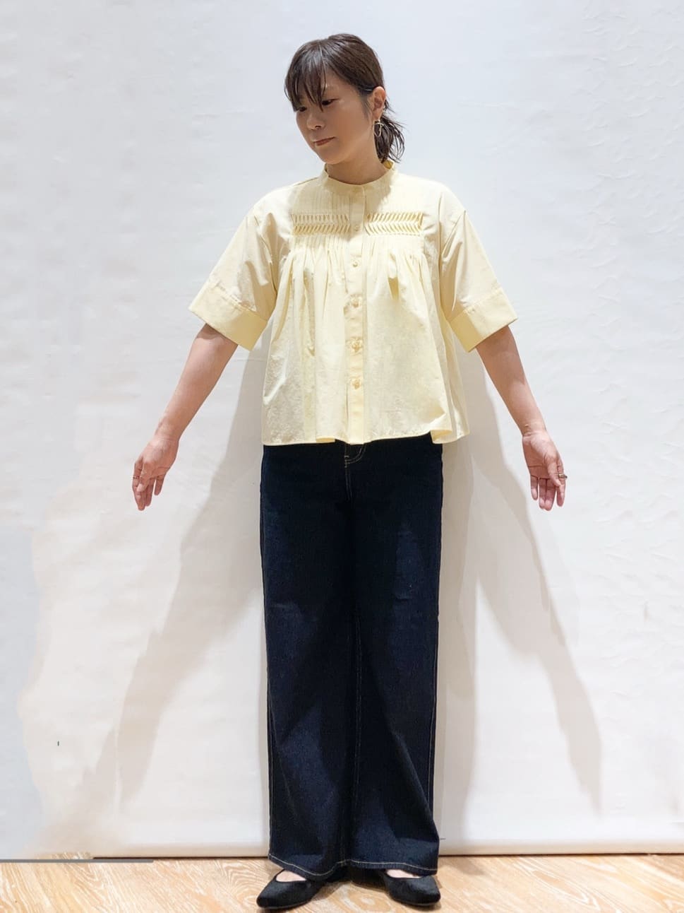 Shihoさんの「OPAQUE.CLIP｜ピンタックフレアシャツ【洗濯機洗い可】」を使ったコーディネート