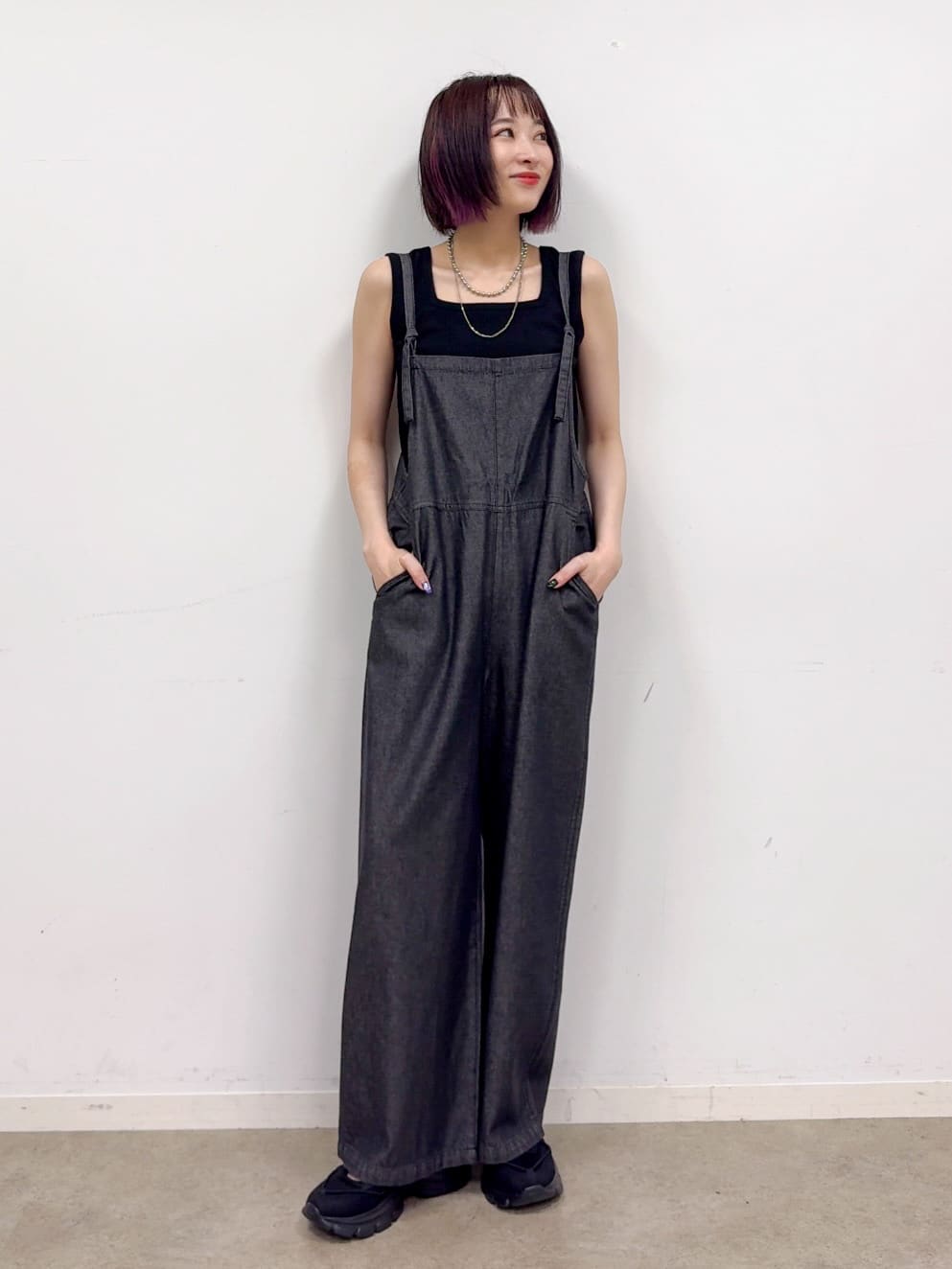 𝐜𝐡𝐢𝐤𝐚さんの「SHOO･LA･RUE｜大人のシアー感 ラメが華やかな楊柳ポンチョシャツ」を使ったコーディネート
