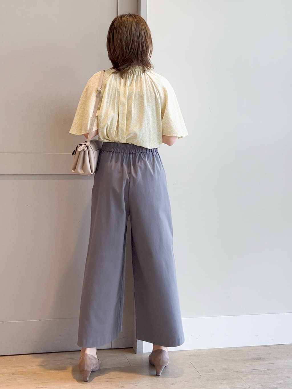 yamakoさんの「grove｜サマーハイパーストレッチワイドパンツ」を使ったコーディネート