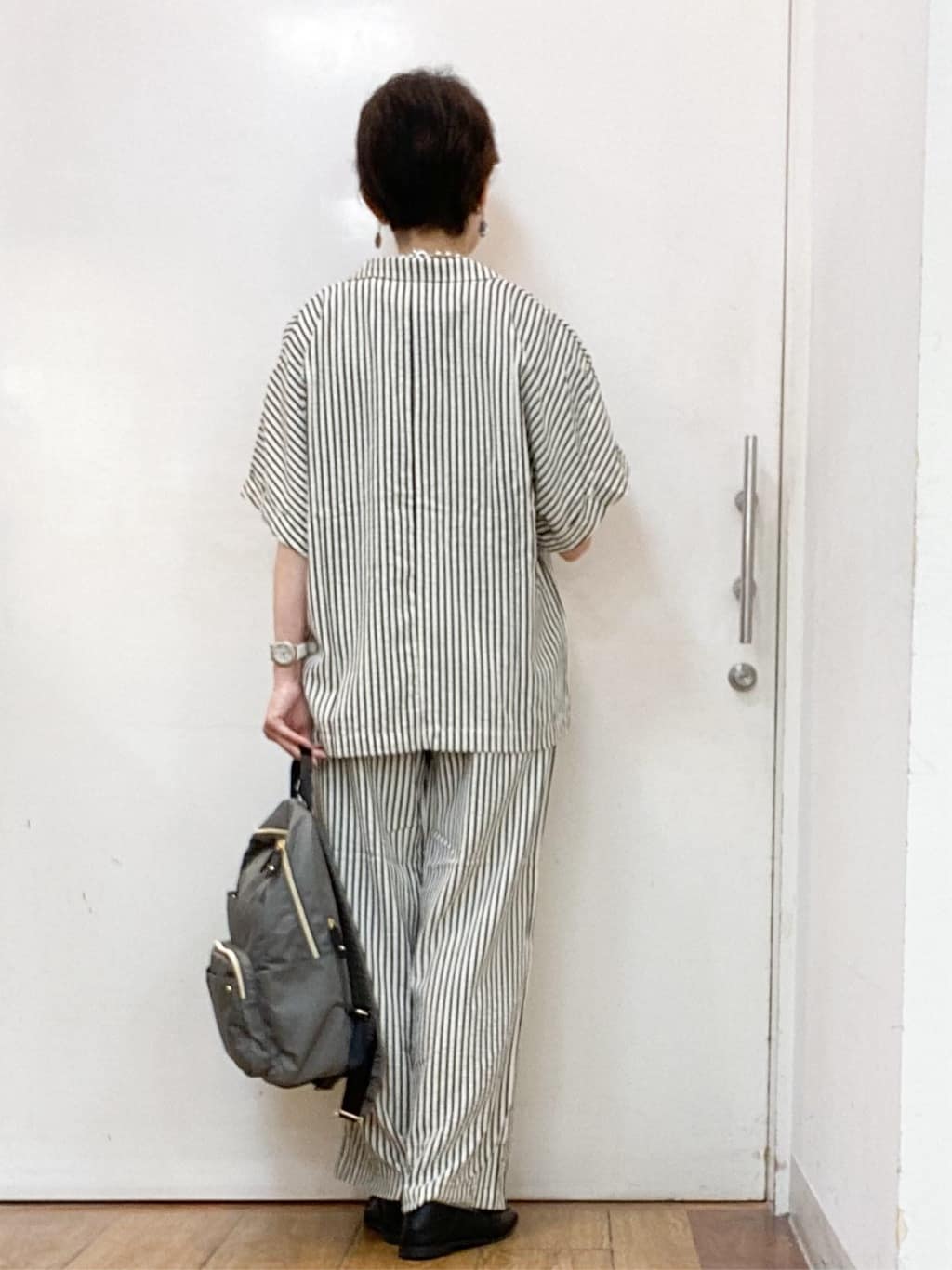 みぃさんの「SHOO･LA･RUE｜【S-LL/ひんやり/UV】二の腕をきれいにカバー ショルダータックトップス」を使ったコーディネート