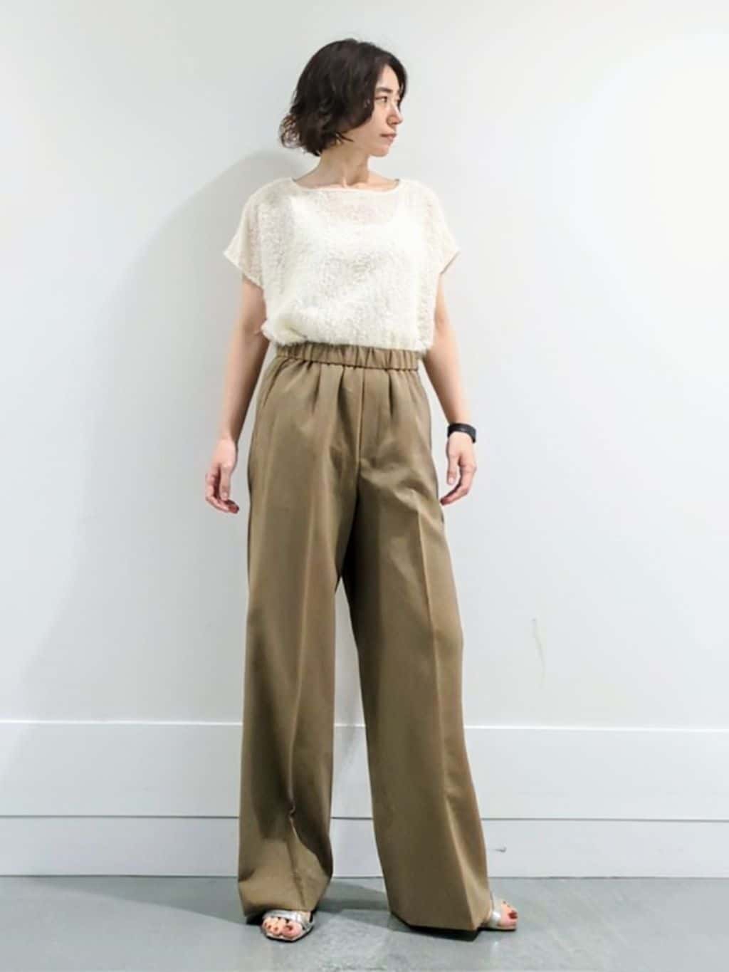 ミズタさんの「UNTITLED｜【セットアップ可/洗える】フェザーフレンチスリーブブラウス」を使ったコーディネート
