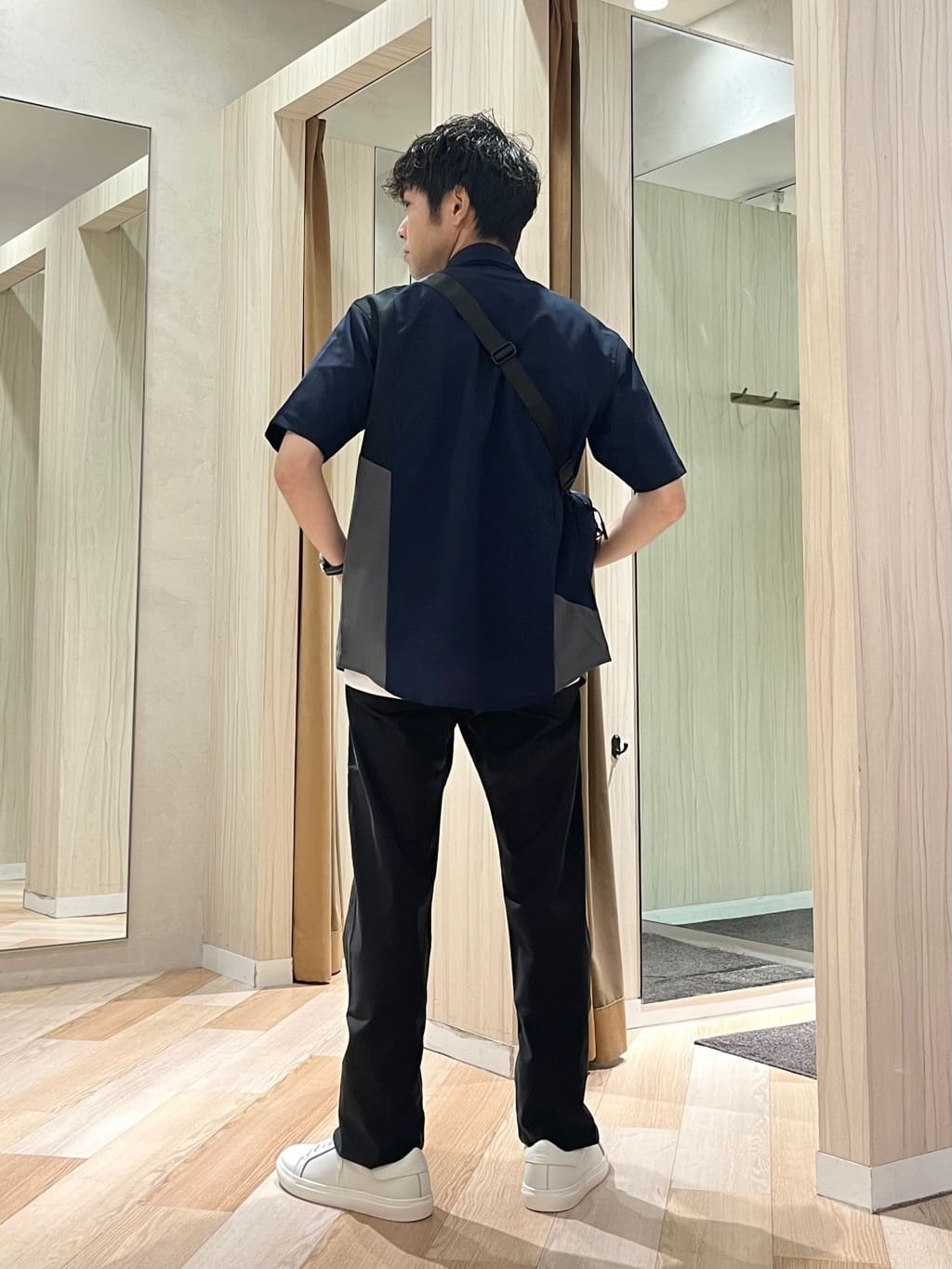 URAさんの「TAKEO KIKUCHI｜【抗菌防臭／5サイズ展開】ハイゲージポンチ Tシャツ」を使ったコーディネート