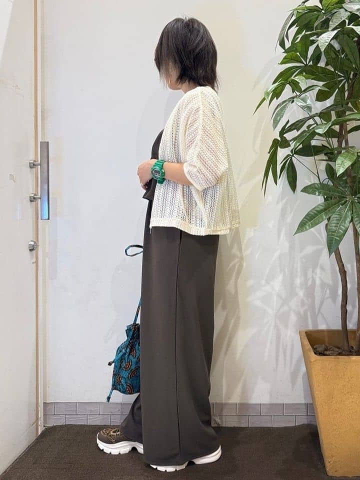 misakiさんの「SHOO･LA･RUE｜【洗える/S-LL】ティアードフリルサロペット」を使ったコーディネート