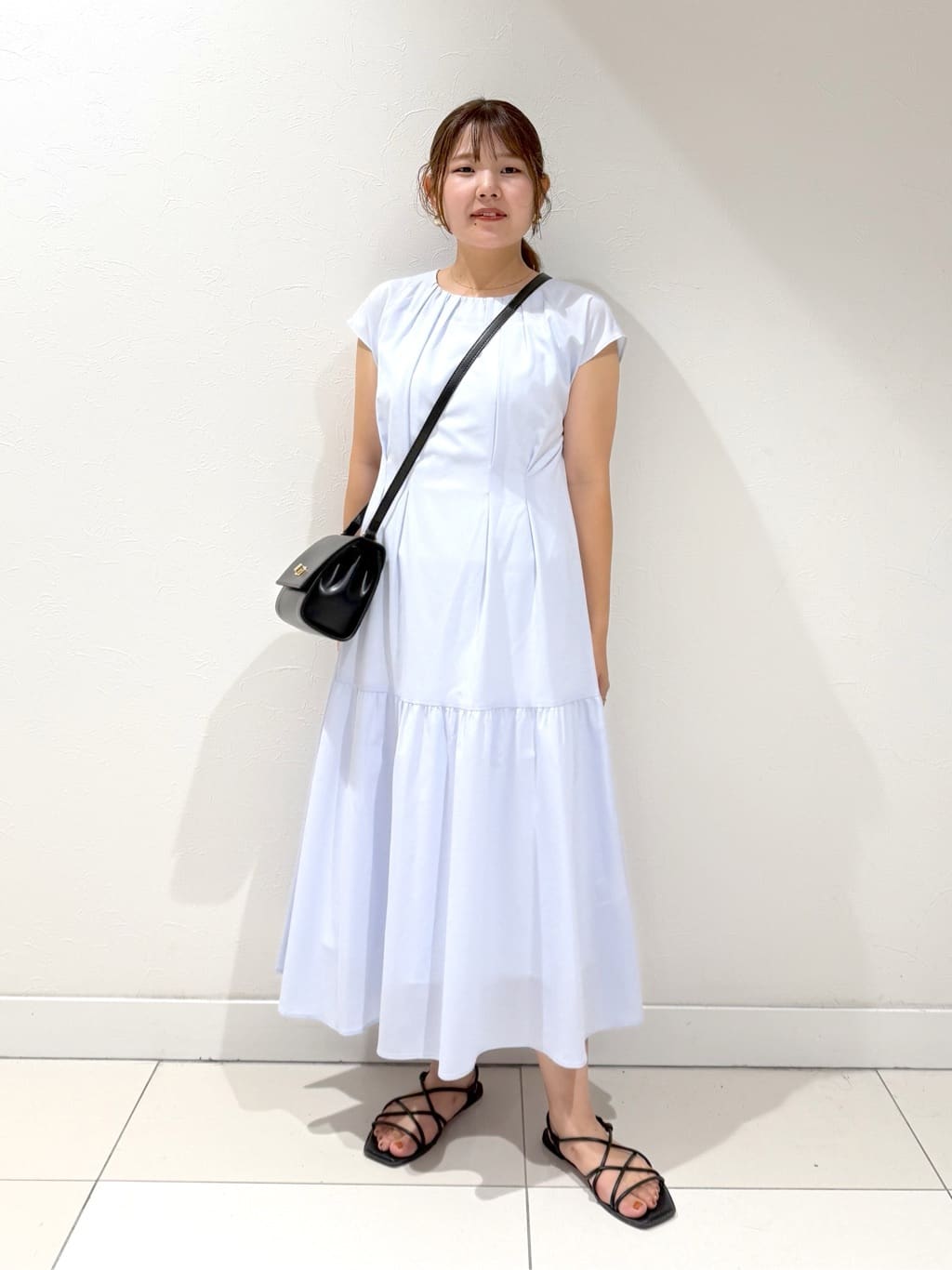 YUUKIさんの「INDIVI｜【1枚でコーデ完成！】タックワンピース」を使ったコーディネート