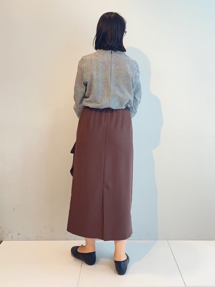 murayamaさんの「INDIVI｜【洗える／UVケア／吸汗速乾】ジョーゼットナロースカート」を使ったコーディネート