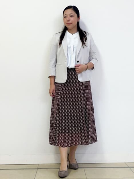 chisaさんの「Reflect｜【インナーに◎／すっきり見え！長め丈】タックデティールブラウス」を使ったコーディネート