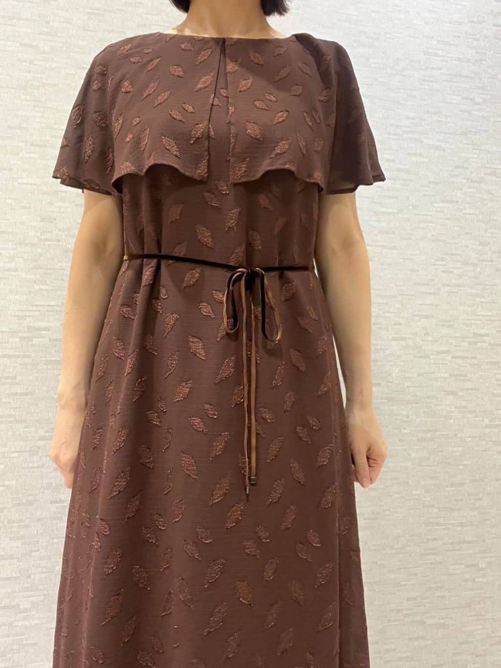 marikoさんの「Reflect｜【撥水／二の腕カバー】ケープデザインワンピース」を使ったコーディネート