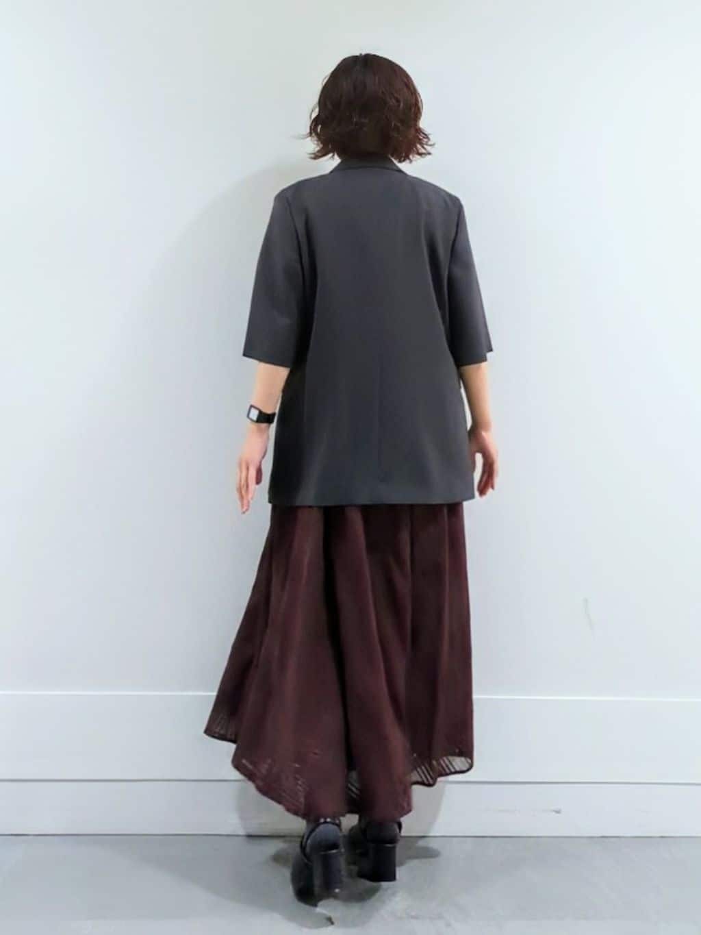 ミズタさんの「UNTITLED｜【UVカット/接触冷感/洗える/テーラード】ライトウェイト ハーフスリーブジャケット」を使ったコーディネート
