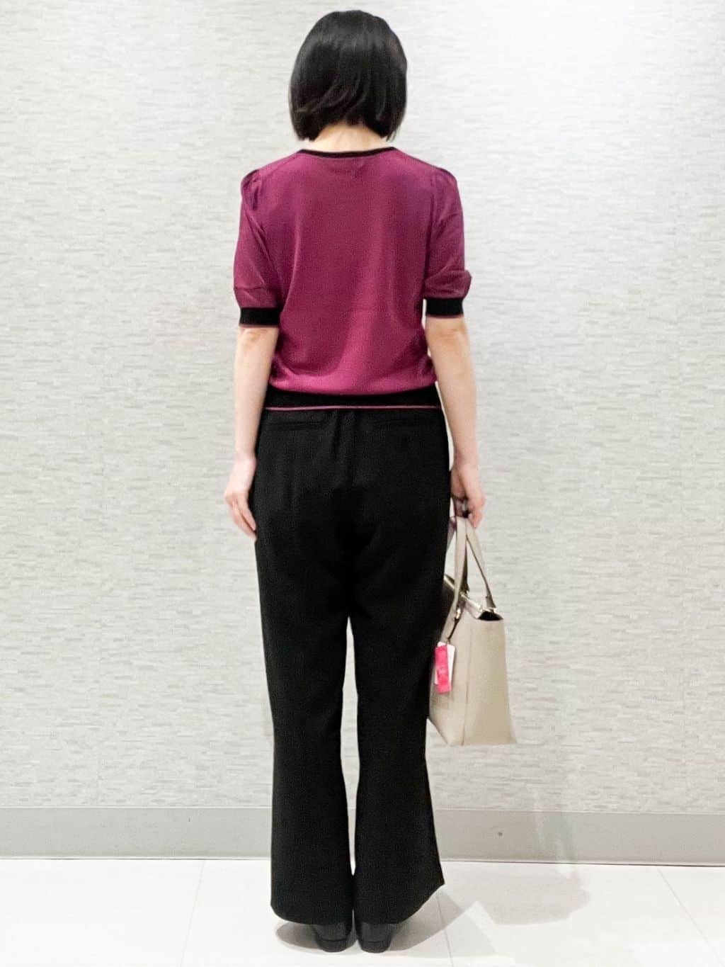 marikoさんの「Reflect｜【WEB先行カラーあり／手洗い可／アンサンブル可】バイカラー五分袖ニット」を使ったコーディネート