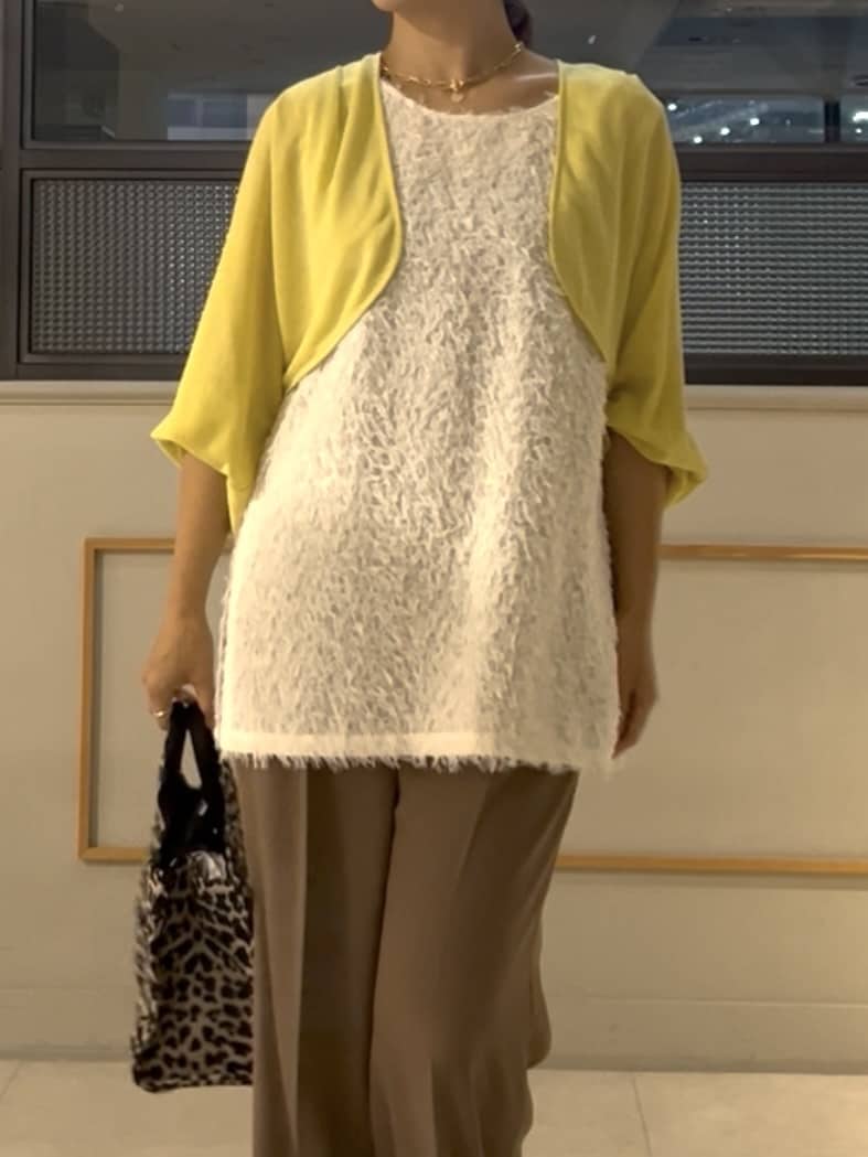 𝑹𝑶𝑴𝑰さんの「INDIVI｜【軽く羽織れる】ボレロカーディガン」を使ったコーディネート