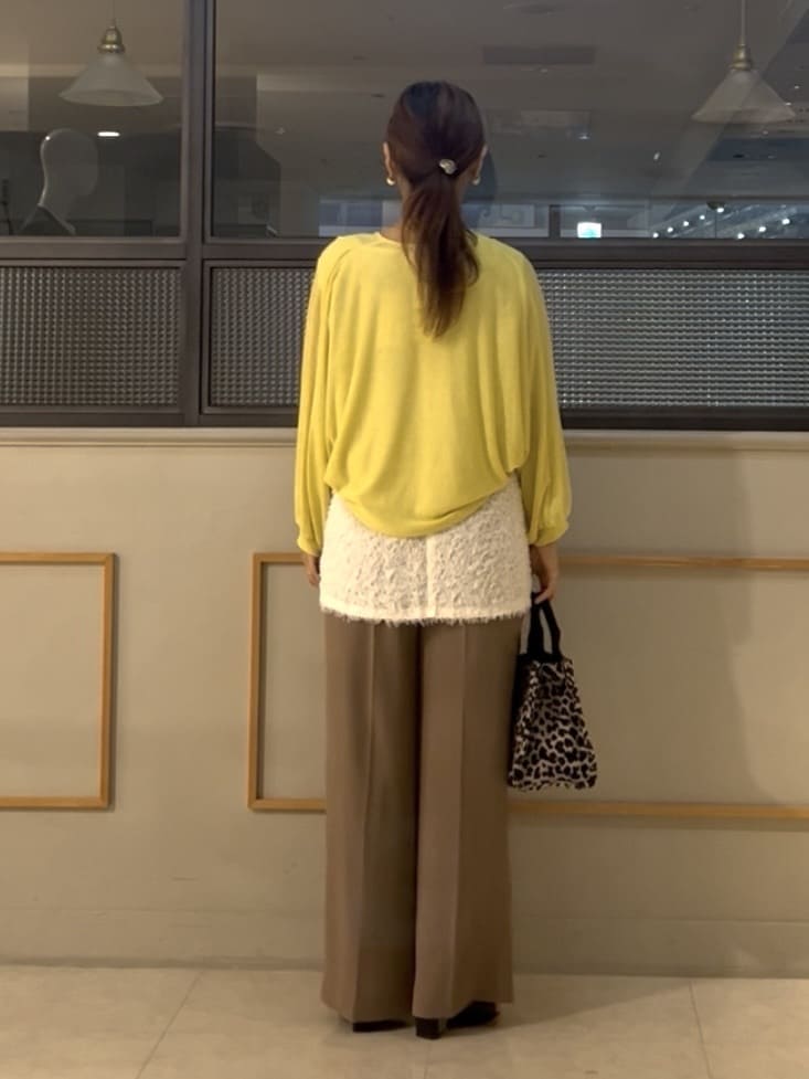 𝑹𝑶𝑴𝑰さんの「INDIVI｜【軽く羽織れる】ボレロカーディガン」を使ったコーディネート