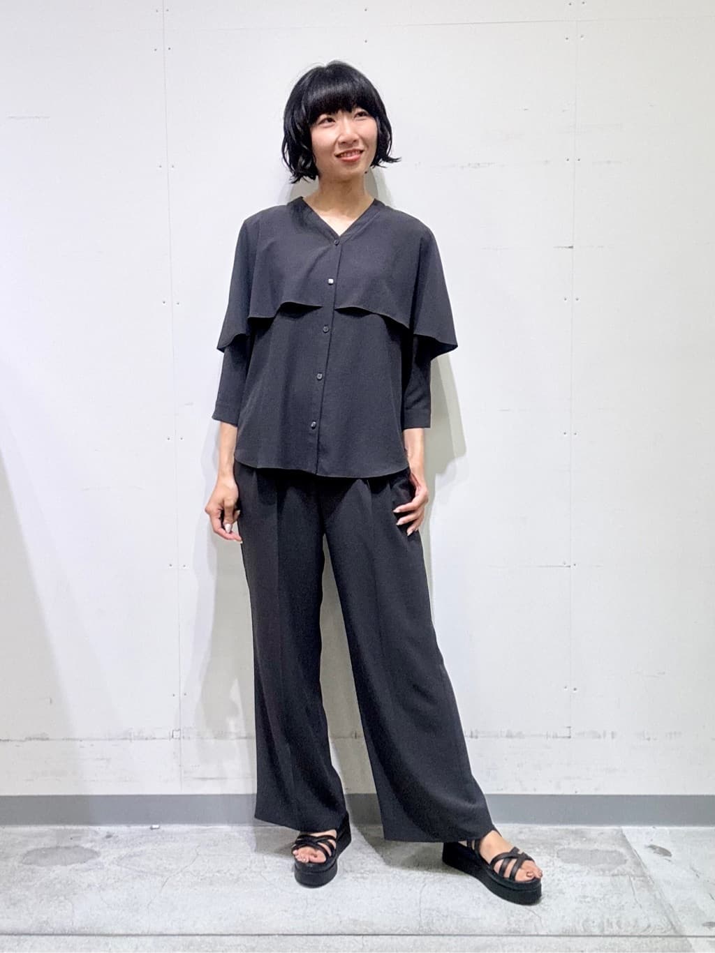 naoさんの「INDIVI｜【軽く羽織れる！】ダブルジャケット」を使ったコーディネート