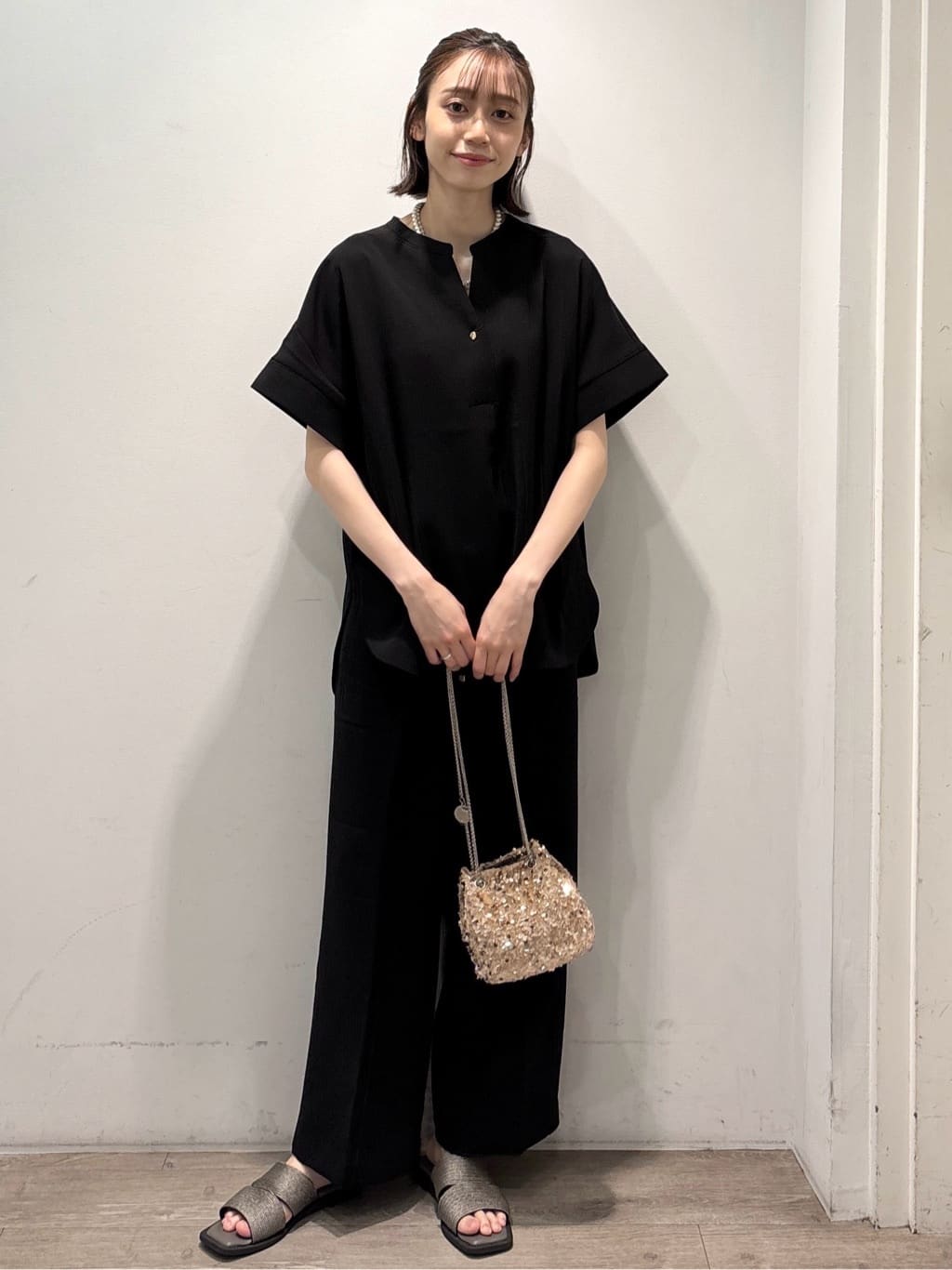ぶまりんさんの「OPAQUE.CLIP｜美脚イージーテーパードパンツ【防シワ／洗濯機洗い可／抗ピル／ストレッチ】《丈が選べる／SS-LLサイ」を使ったコーディネート