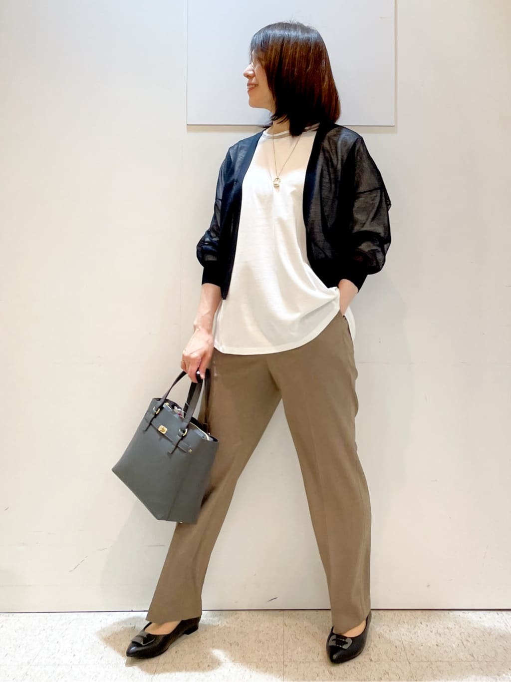めいさんの「Reflect｜【マシンウォッシュ可】リネンライクフレアパンツ」を使ったコーディネート
