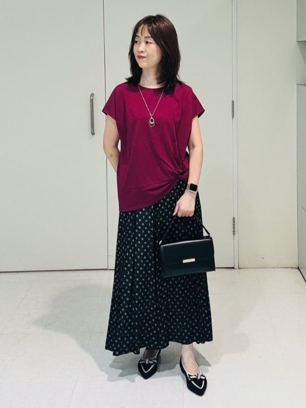 makiさんの「UNTITLED｜【洗える/Tシャツ】ツイストプルオーバー」を使ったコーディネート