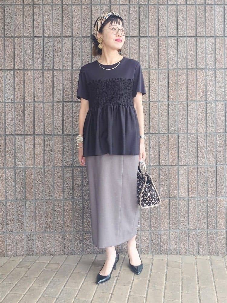MUTSUKOさんの「UNTITLED｜【コットン100/洗える/Tシャツ】シャーリングドッキングペプラム」を使ったコーディネート