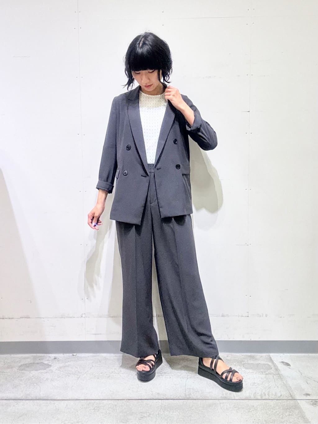 naoさんの「INDIVI｜【軽く羽織れる！】ダブルジャケット」を使ったコーディネート