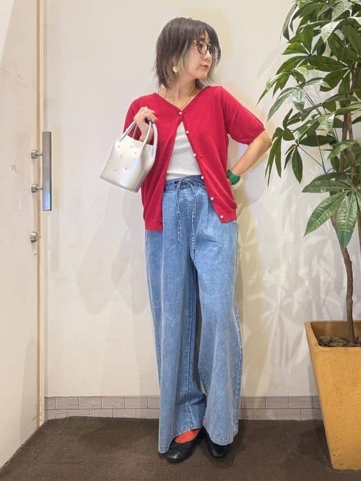 misakiさんの「SHOO･LA･RUE｜【洗える/S-LL/前後2WAY】きれい見え 刺繍ニットカーディガン」を使ったコーディネート