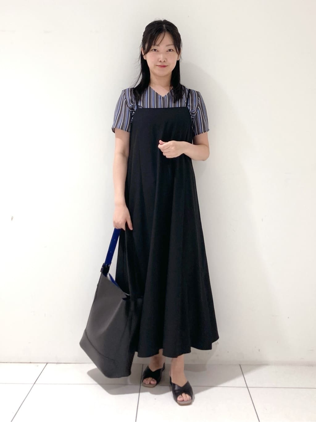 momokoさんの「INDIVI｜【UVケア】エアリージョーゼット キャミワンピース」を使ったコーディネート