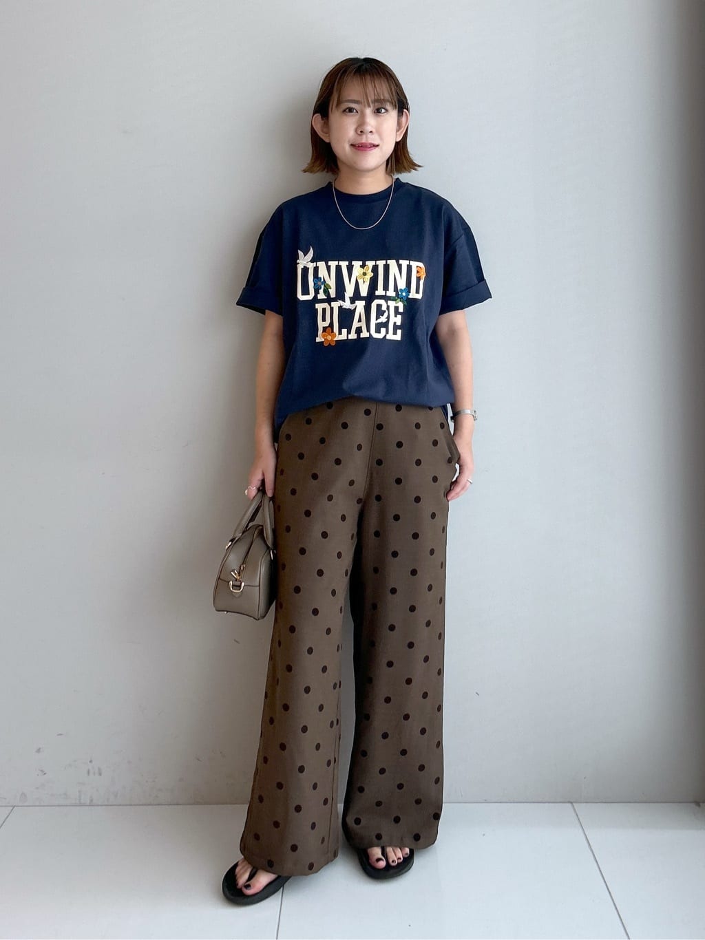 Hirokaさんの「Dessin｜ロゴ刺繍Tシャツ」を使ったコーディネート