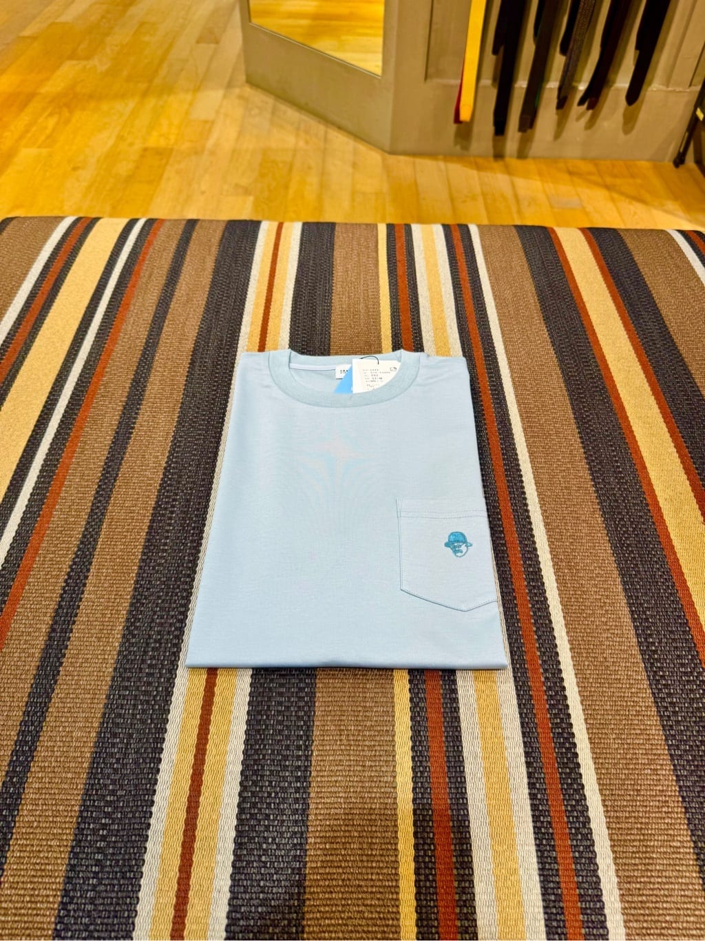 溝端佑太朗さんの「TAKEO KIKUCHI｜【COOL CITY WEAR】籠目アート柄 サッカーシャツ /通気性」を使ったコーディネート