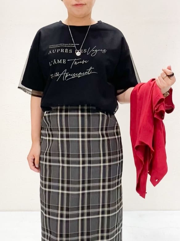 ばっちょさんの「grove｜ラフだけどおしゃれ　チュールレイヤードTシャツ」を使ったコーディネート