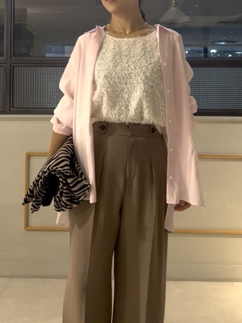 𝑹𝑶𝑴𝑰さんの「INDIVI｜【体型カバー／清涼感】シアーオーバーシャツ」を使ったコーディネート