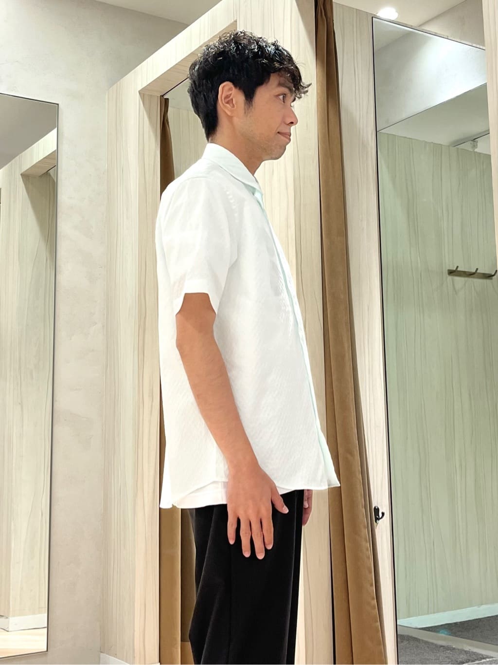 URAさんの「TAKEO KIKUCHI｜【COOL CITY WEAR】エアートール パンツ /接触冷感・通気性」を使ったコーディネート