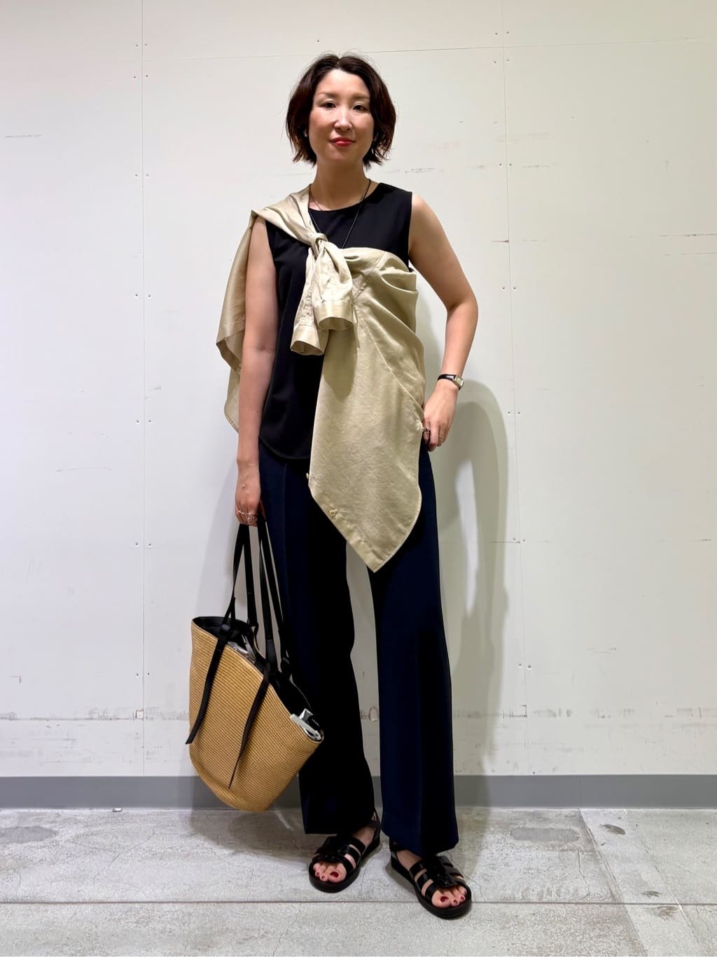 yuriさんの「INDIVI｜【着る日傘／遮熱／UVケア】ワイドパンツ」を使ったコーディネート