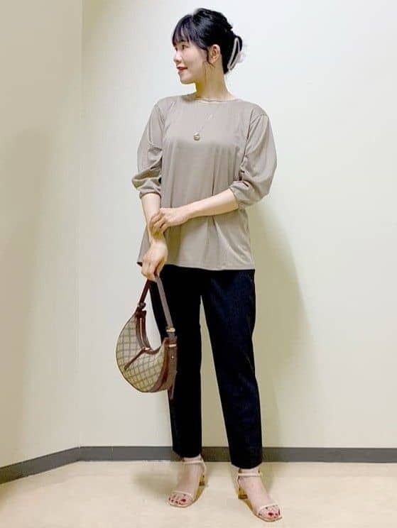  beni_gingerさんの「Reflect｜【私のパンツ／手洗い可】ベーシックテーパードパンツ」を使ったコーディネート