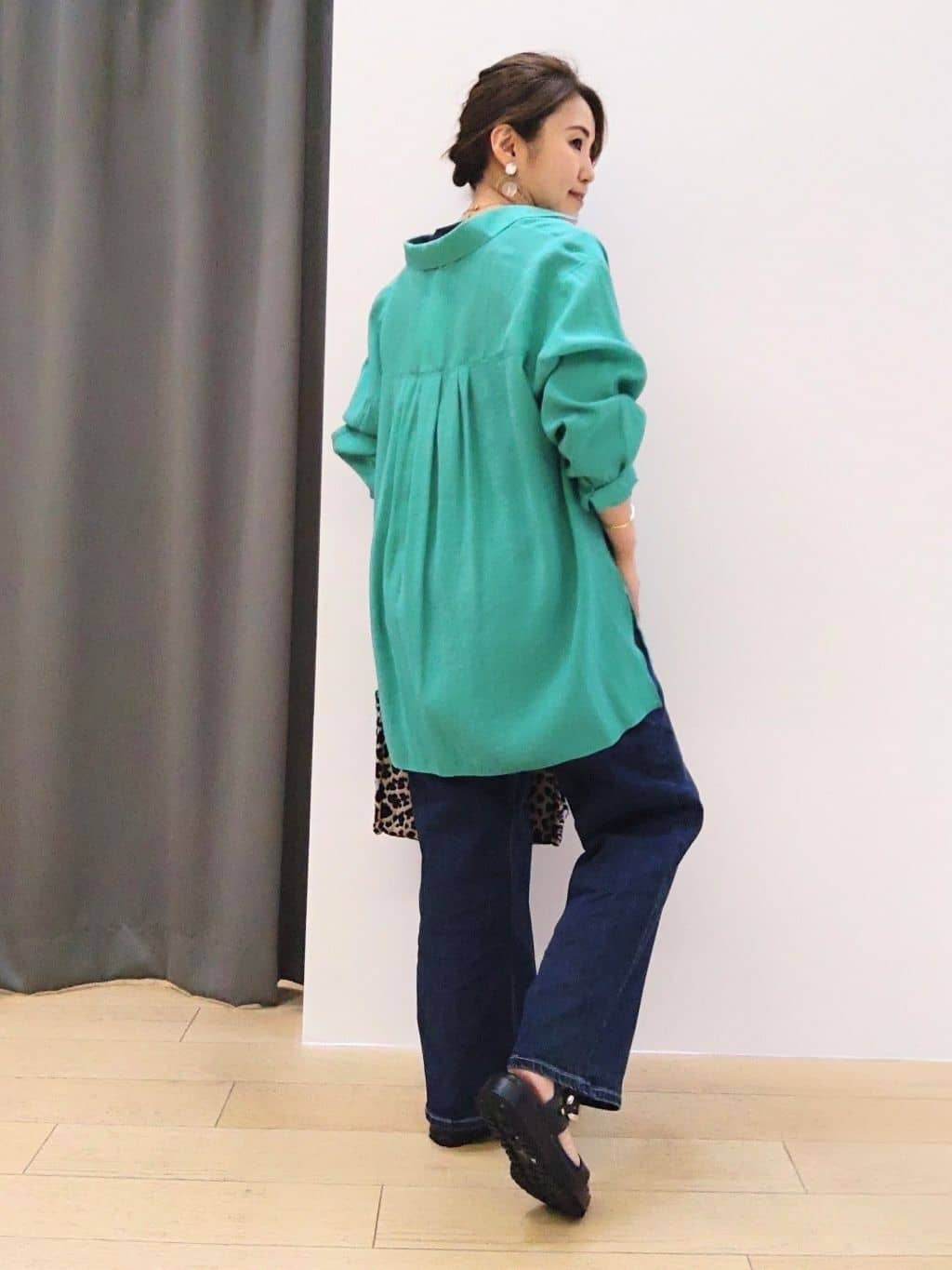 nacoさんの「INDIVI｜【体型カバー／清涼感】シアーオーバーシャツ」を使ったコーディネート
