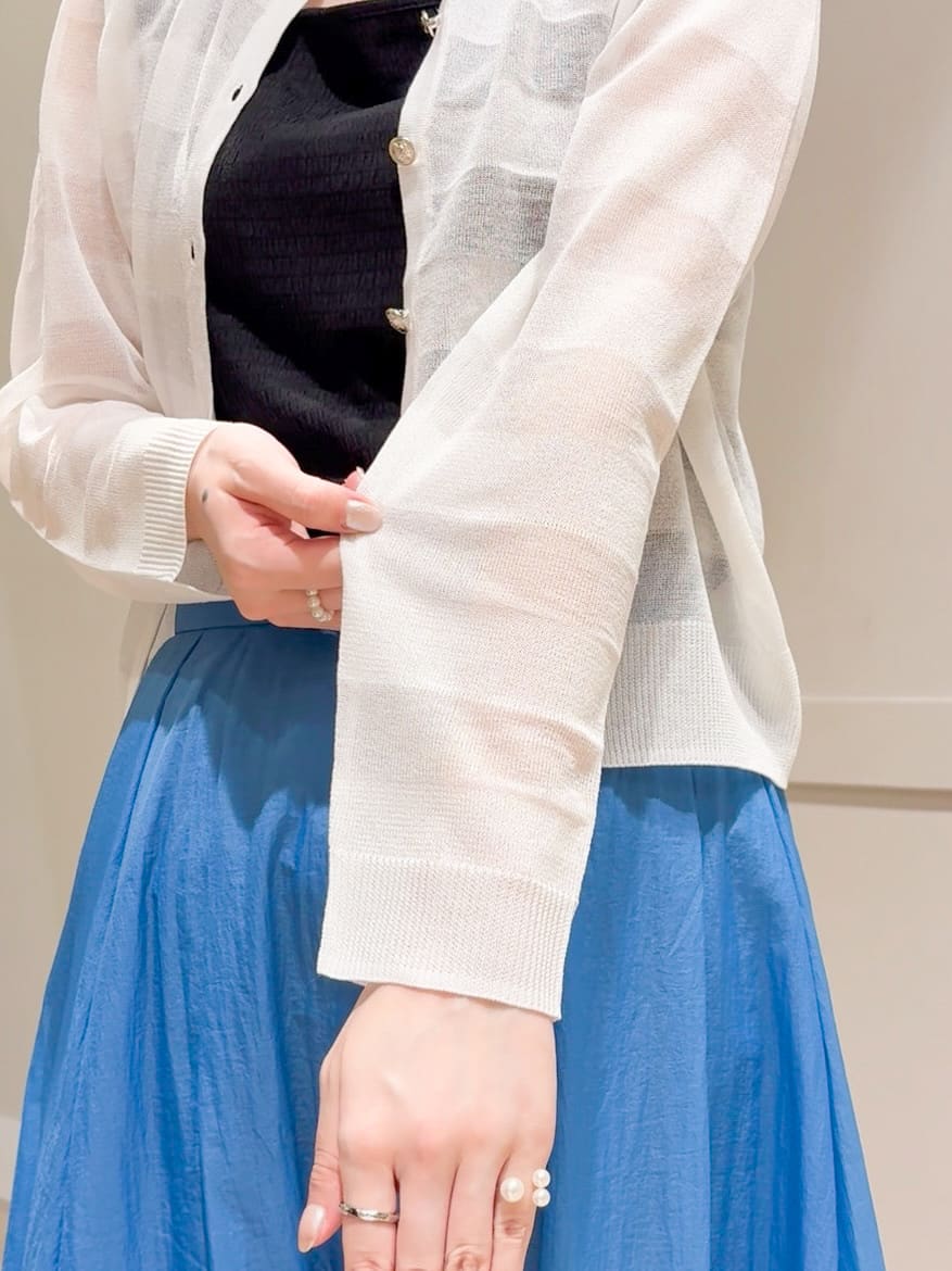 Mayuさんの「grove｜シアーボーダーカーディガン」を使ったコーディネート