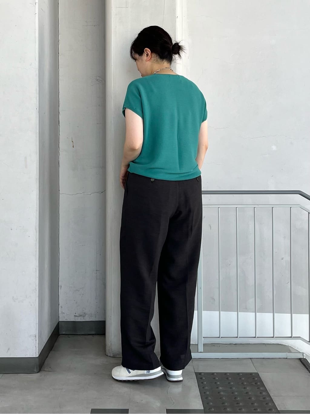 aiさんの「THE SHOP TK｜【6色展開】さらさらフレンチニット【毛玉になりにくい/洗濯機OK】」を使ったコーディネート