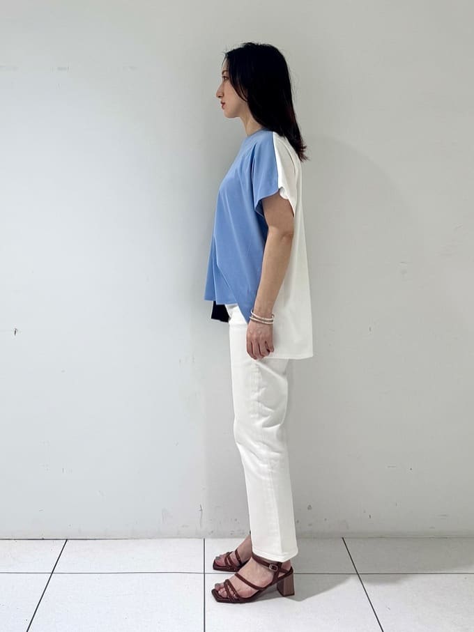 そんさんの「INDIVI｜【褒められデニム】スリムストレート デニムパンツ」を使ったコーディネート