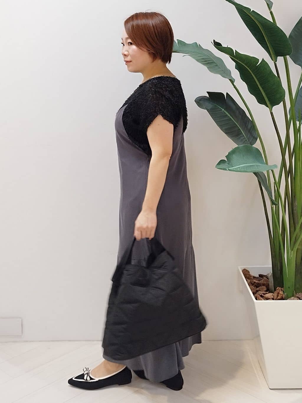 s u g iさんの「UNTITLED｜【洗える/肩紐調節可能】パウダーキャミワンピース」を使ったコーディネート
