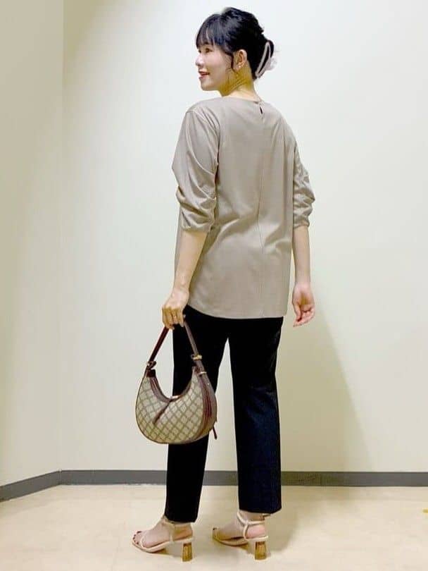  beni_gingerさんの「Reflect｜【私のパンツ／手洗い可】ベーシックテーパードパンツ」を使ったコーディネート