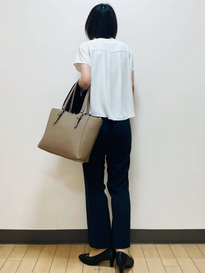 Riiさんの「Reflect｜【洗える／セットアップ可】ノーカラージャケット」を使ったコーディネート