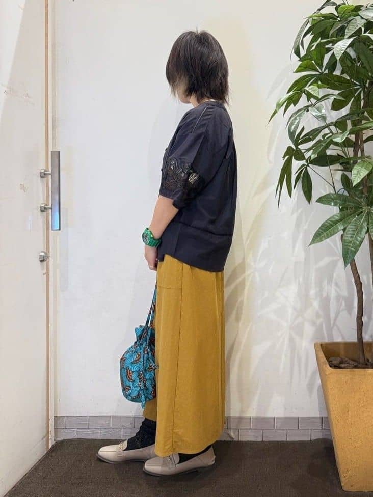 misakiさんの「SHOO･LA･RUE｜【S-LL/6分袖】レースデザインで華やか見え お袖刺繍ブラウス」を使ったコーディネート