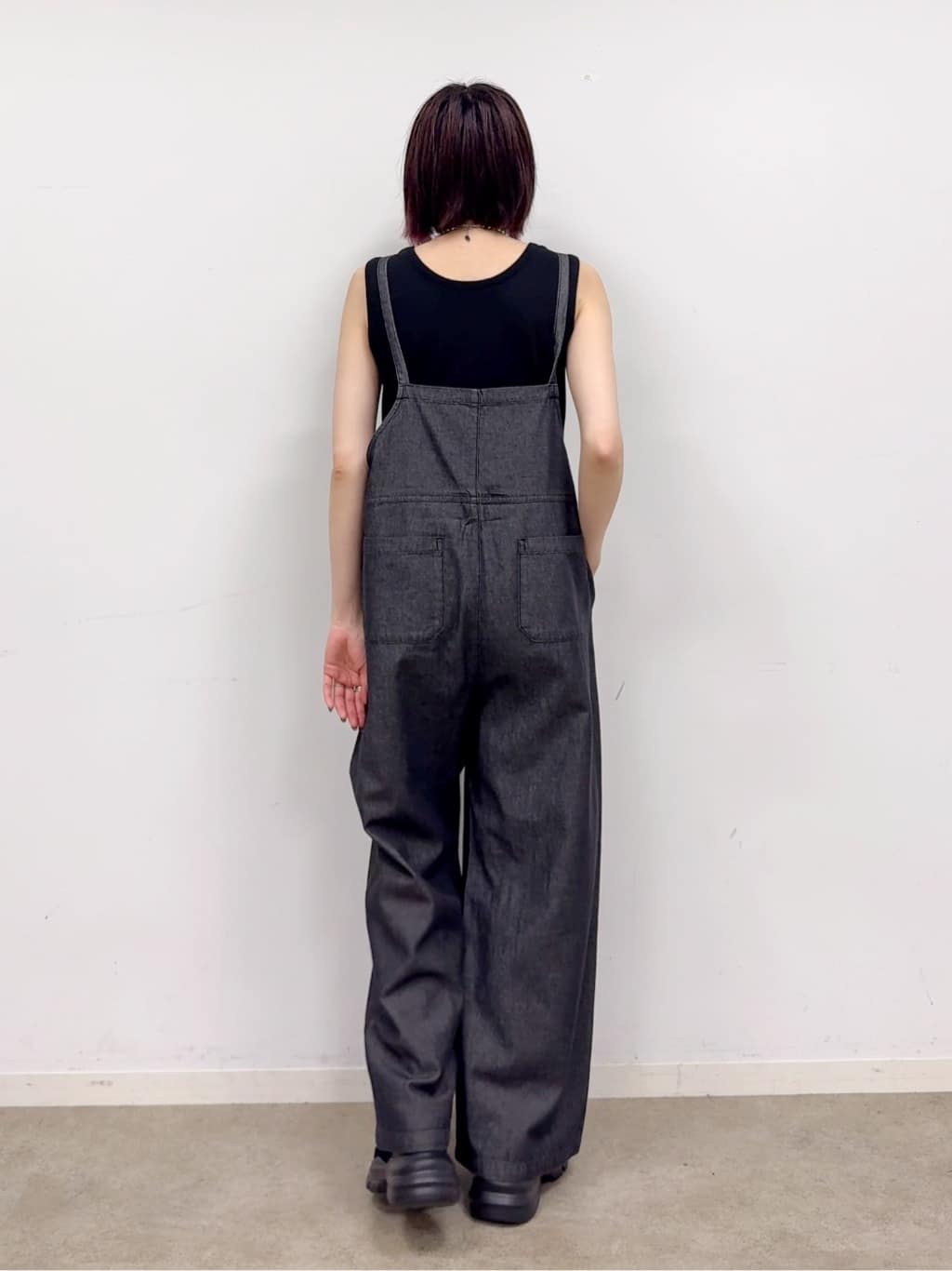 𝐜𝐡𝐢𝐤𝐚さんの「SHOO･LA･RUE｜大人のシアー感 ラメが華やかな楊柳ポンチョシャツ」を使ったコーディネート