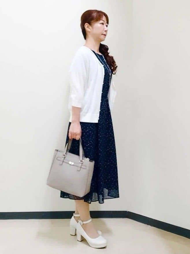 花さんの「Reflect｜【WEB先行カラーあり／マシンウォッシュ可／ナローベルト付き】オフボディツイードチェックワンピース」を使ったコーディネート