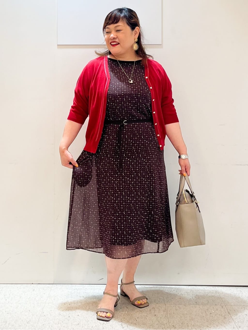 kimmyさんの「Reflect｜【WEB先行カラーあり／マシンウォッシュ可／ナローベルト付き】オフボディツイードチェックワンピース」を使ったコーディネート