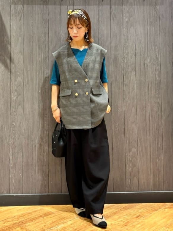 meiさんの「SHOO･LA･RUE｜【S-LL】女性らしさ漂うハートネック テレコ5分袖トップス」を使ったコーディネート